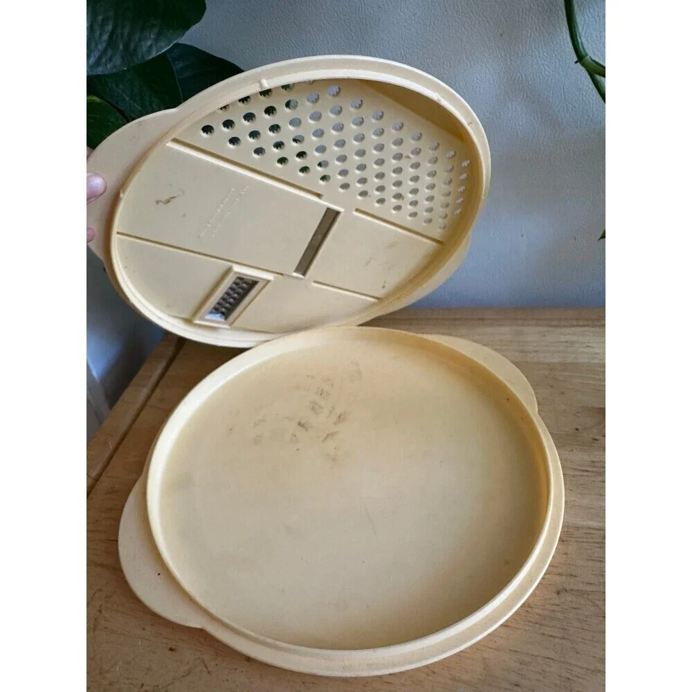 Vintage  Its a Doozy In the  Kitchen Super Salad Server